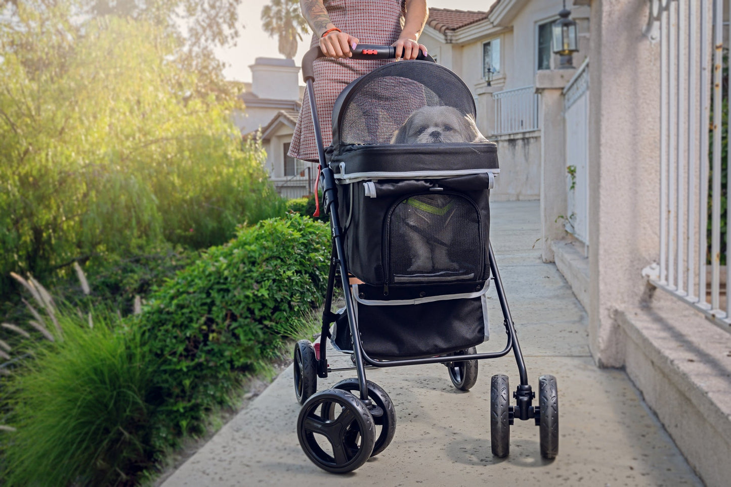 Petique Pet and Pets Swift Pet Stroller